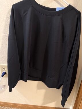 Women's Black Crewneck Sweatshirt Hoodie